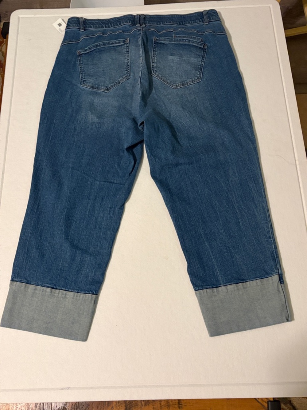 Democracy Distessed Ab Solution Cuffed Capri, siz… - image 2